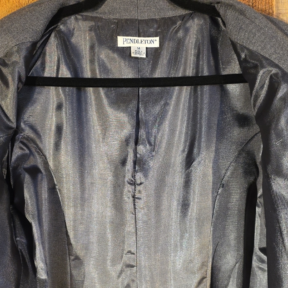 Pendleton Virgin Wool Gray Blazer EUC - image 16